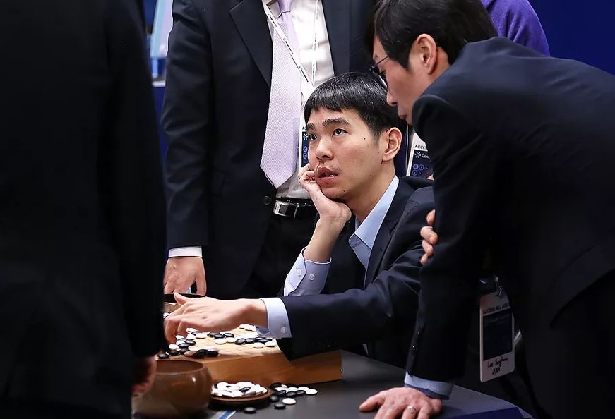 Former Go champion beaten by DeepMind retires after declaring AI invincible